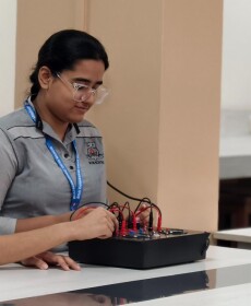 Physics Lab (6)