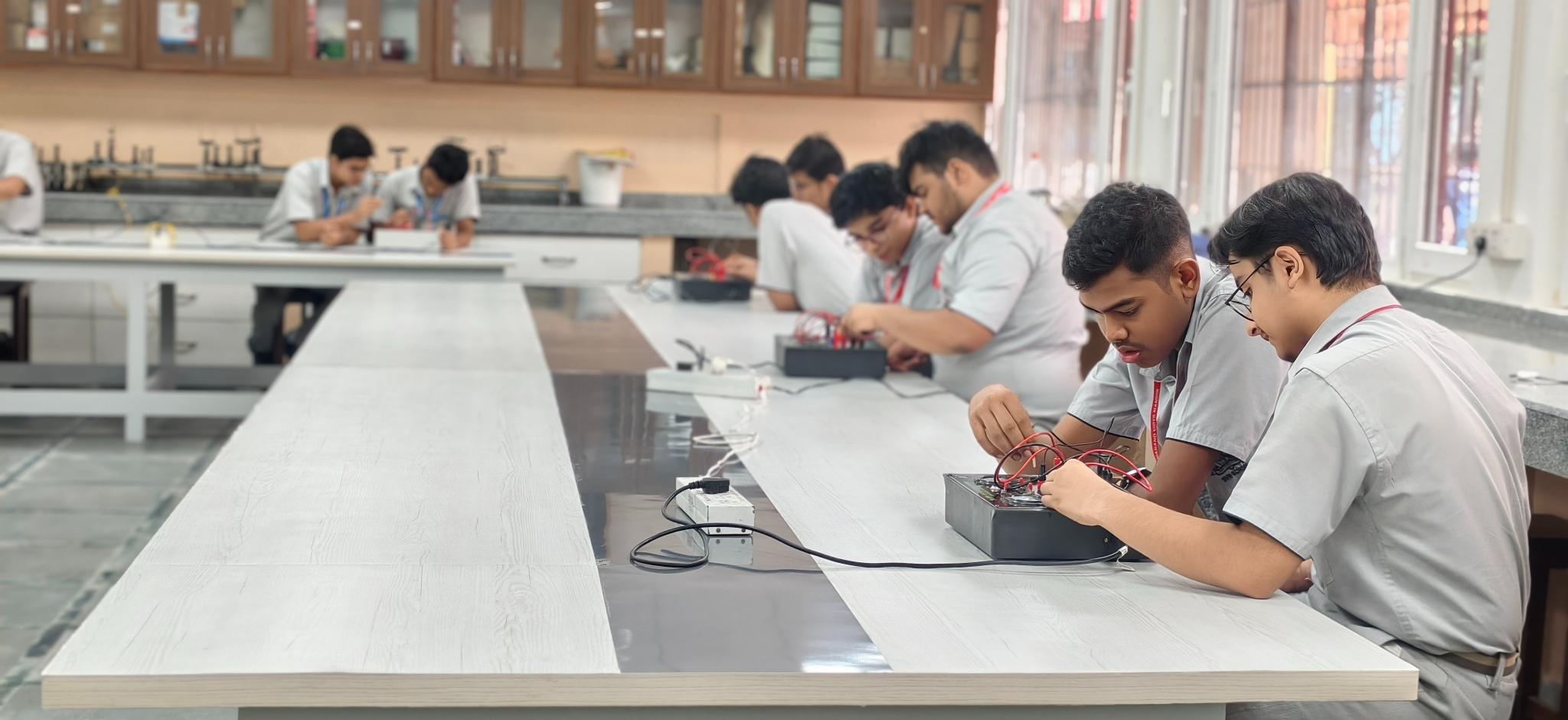 Physics Lab (9)